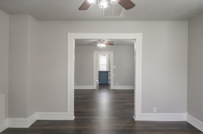 Foto del edificio - PRELEASING