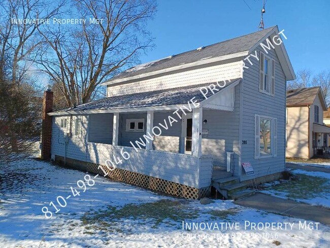Building Photo - Downtown Flushing Victorian style 2-bedroo...