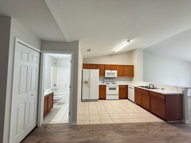 Foto del edificio - Pet friendly 3/2 duplex in Lehigh Acres