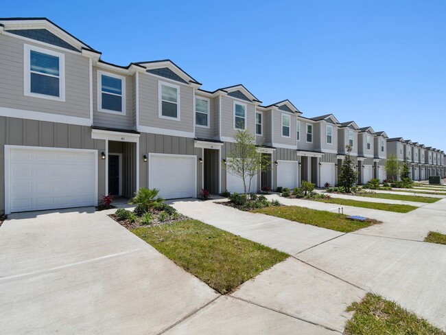 Building Photo - 65 Pamplona Dr
