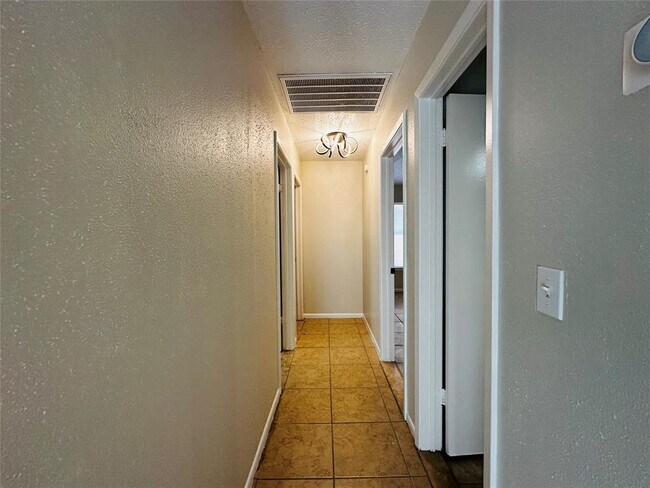 Foto del edificio - 12315 Dapple Ln