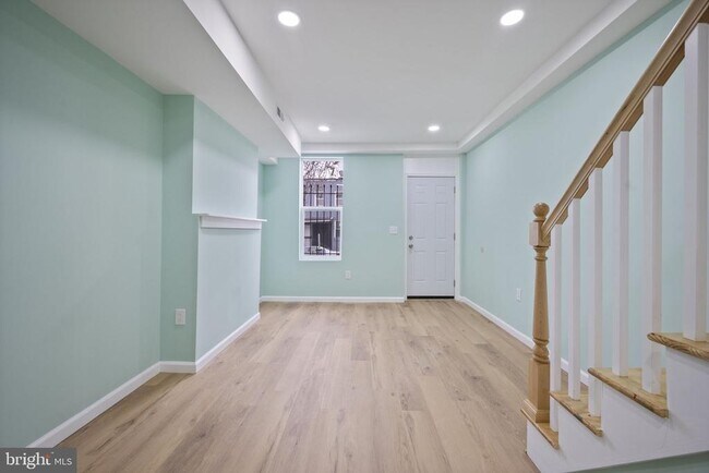 Foto del edificio - 1316 McHenry St