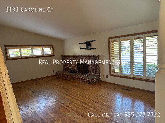 Foto del edificio - 1131 Caroline Ct