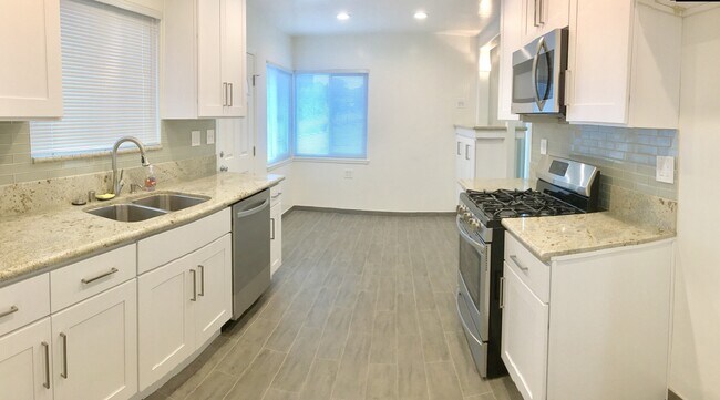 Foto del edificio - 173 Coral View St