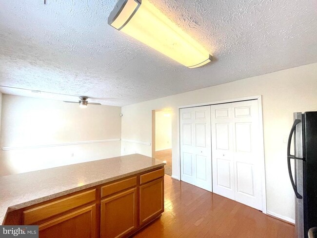 Building Photo - 6030 Red Wolf Pl