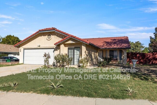 Foto del edificio - 41384 Collegian Way