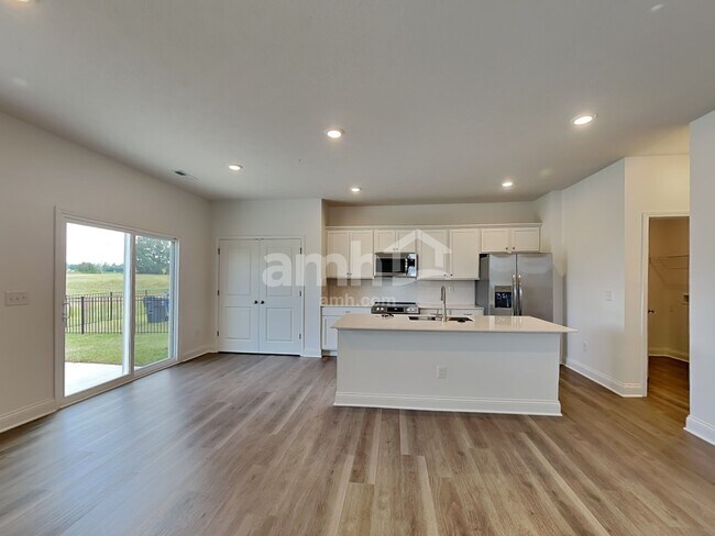 Foto del edificio - 9184 Henley Ave