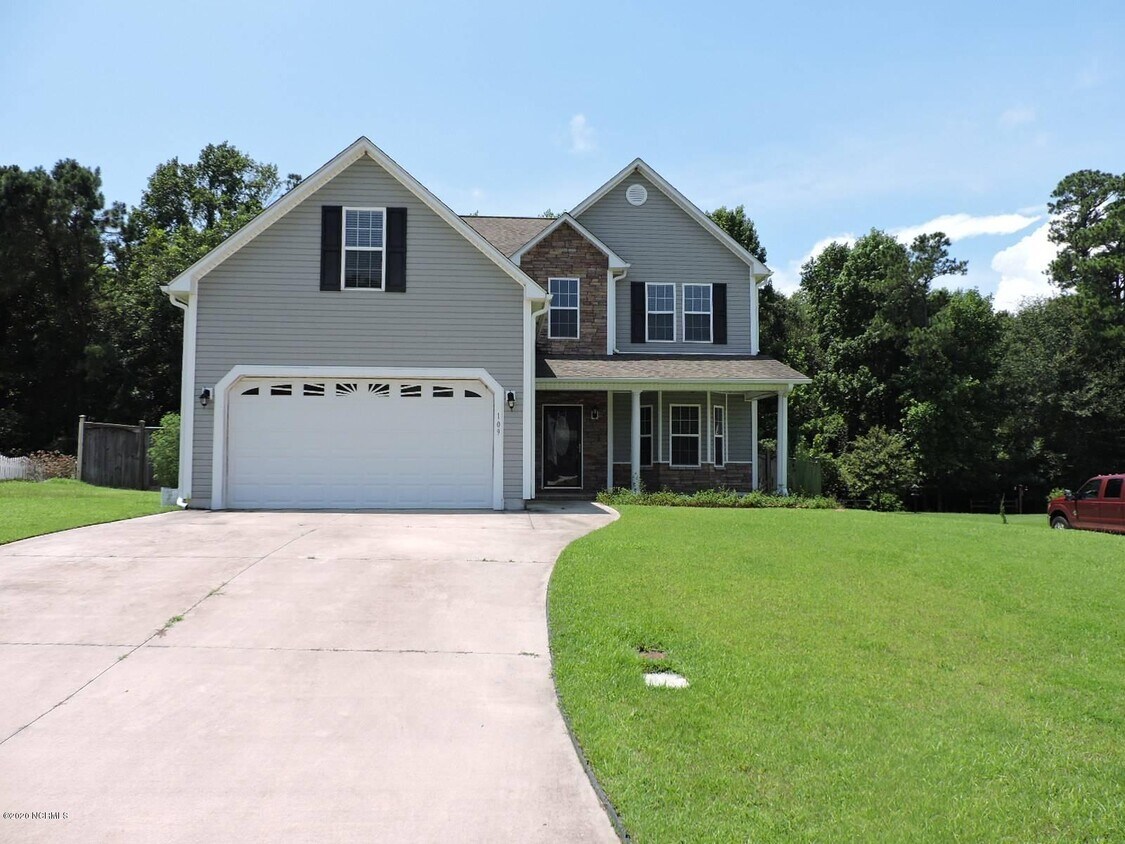 109 Lewis Humphrey Ln, Hubert, NC 28539 House for Rent in Hubert, NC