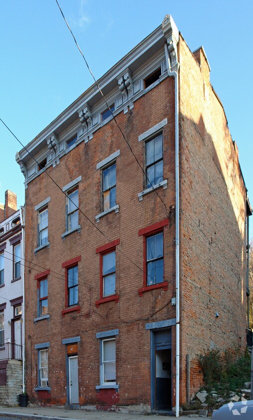 Foto principal - 64 E Clifton Ave