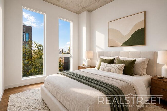 Building Photo - LUXURY 1 BED IN AMENITY PACKED BUILDING IN BUSHWICK