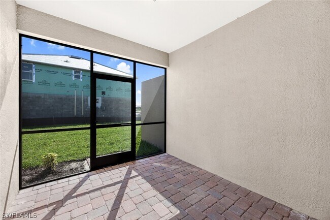 Foto del edificio - 2672 Vine Ave