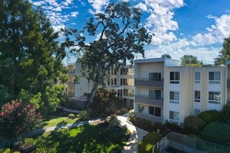 Community Entrance - The Retreat at Walnut Creek
