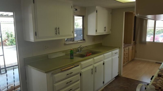 Building Photo - 606 El Dorado Ln