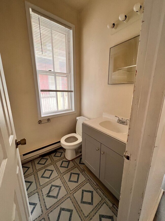 Foto del edificio - 808 W King St