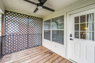 Building Photo - 16302 Crossfield Dr