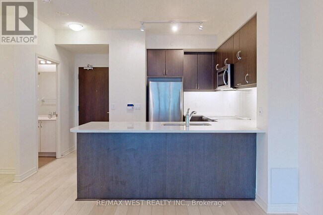 Building Photo - 39 Annie Craig Dr