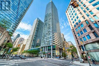 Building Photo - 37-1437 Grosvenor St