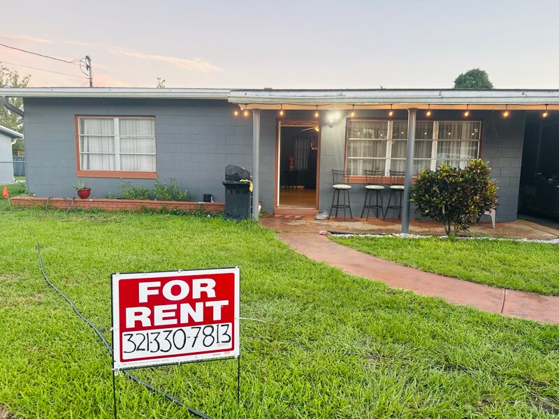Primary Photo - 650 W Tropicana Ct