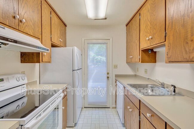Building Photo - 1543 Birnam Dr