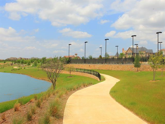 Foto del edificio - 714 Crystal Oak Ln