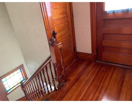 Foto del edificio - 192 Glendale Rd