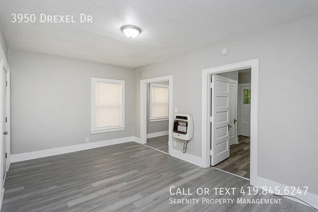 Building Photo - 3950 Drexel Dr