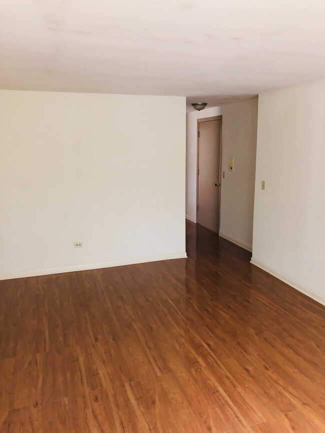 Foto del edificio - 1471 Ashland Ave