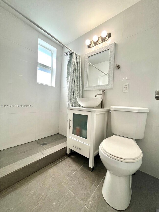 Foto del edificio - 6310 SW 79th St