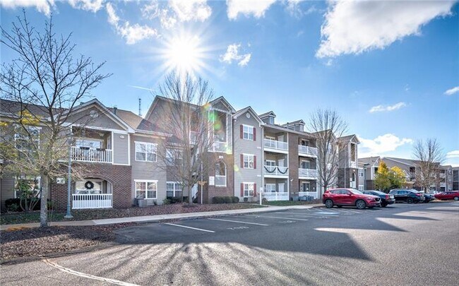 Foto del edificio - 706 Stockton Ridge