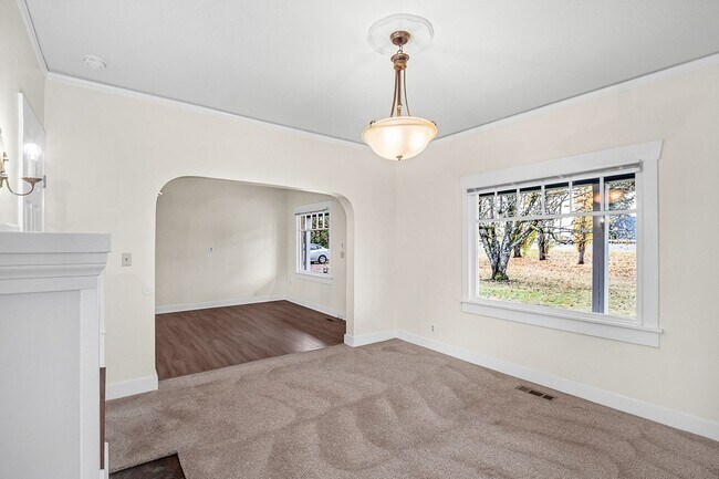 Photo - 5220 NE Cornelius Pass Rd House