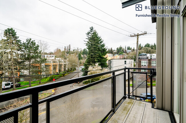 Building Photo - 5101 25th Ave NE