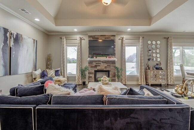 Foto del edificio - 30 Winslow Cv