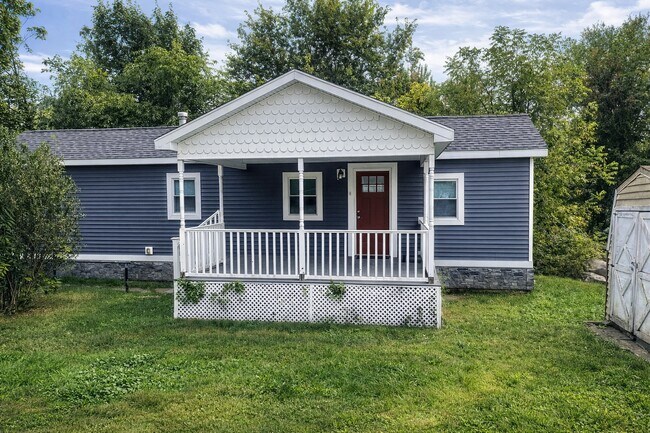 Front of structure - 8 Hideaway Ln