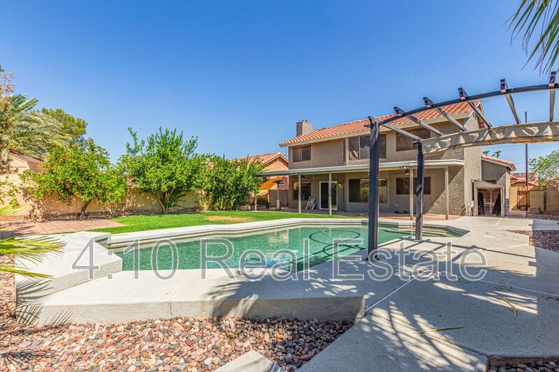 Foto principal - 1531 E Vaughn Ave