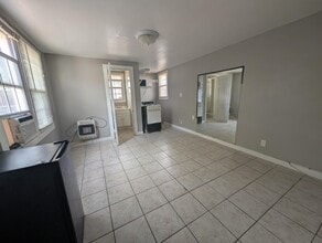 Building Photo - 2305 30th St