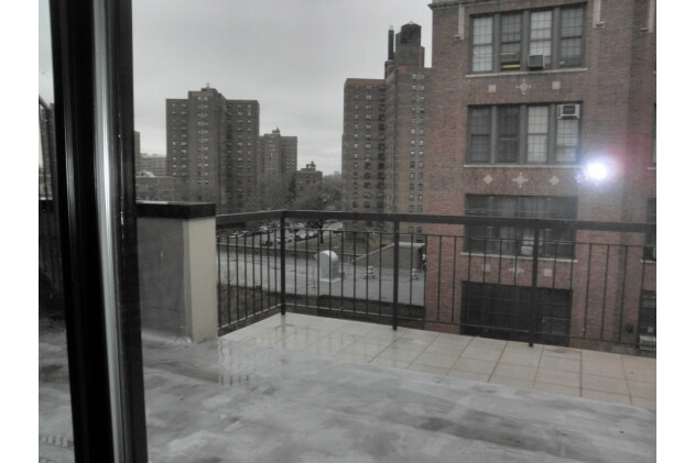 Foto del balcón - 416 East 120th Street