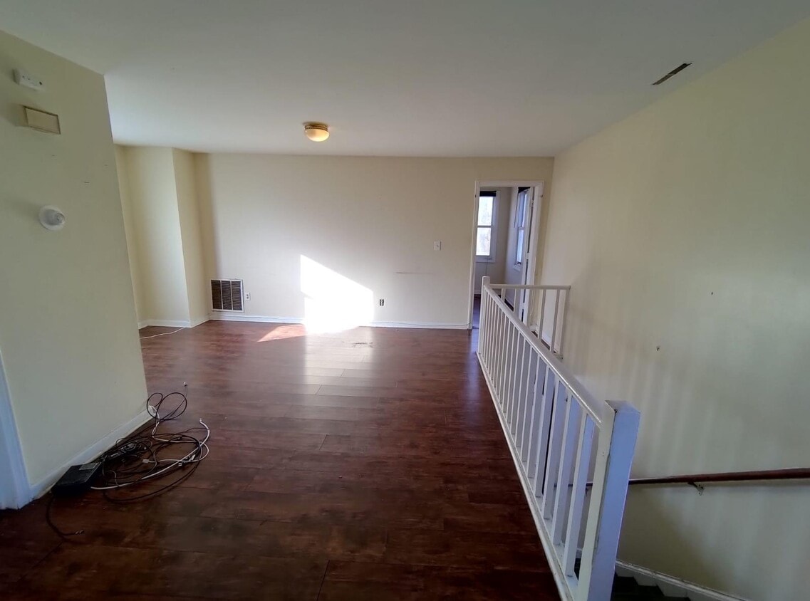 249 Wallace St Unit 2, New Haven, CT 06511 249 Wallace St New Haven