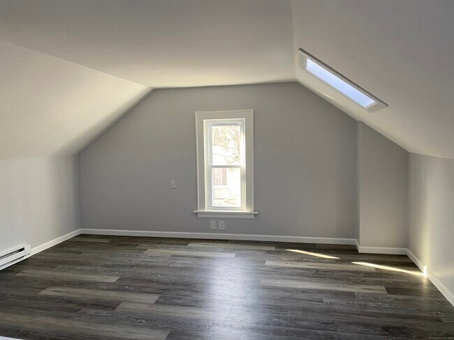 Foto del edificio - 25 Hillside Rd