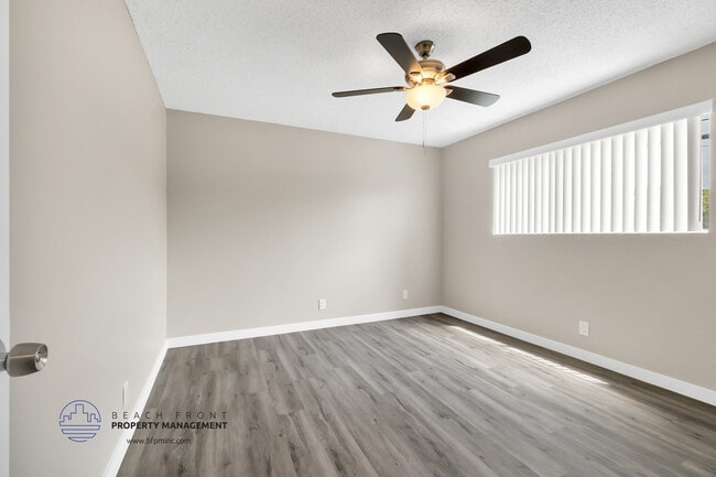 Building Photo - 15205 Raymond Ave