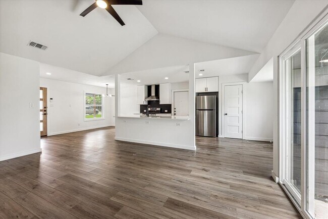 Foto del edificio - 1435 Salem Meadow Cir