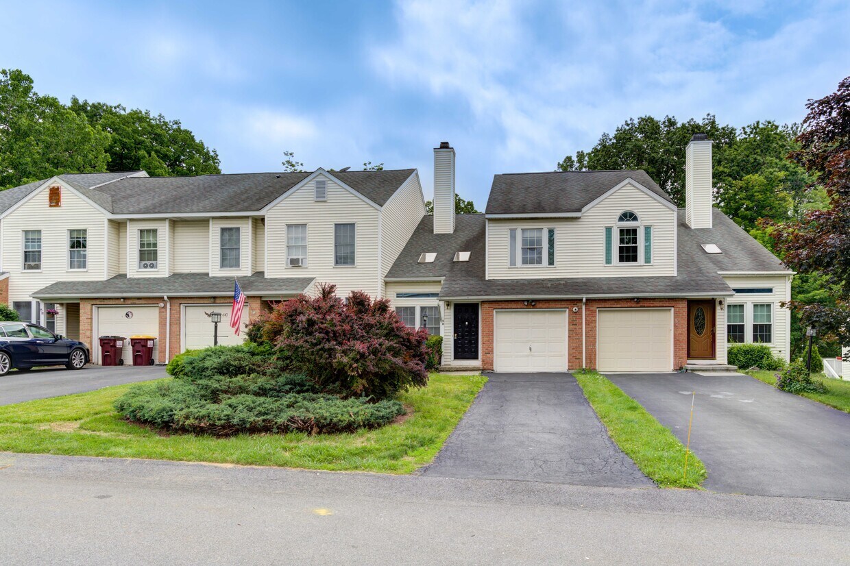 5D Tupelo Dr, Clifton Park, NY 12065 Townhome Rentals in Clifton Park