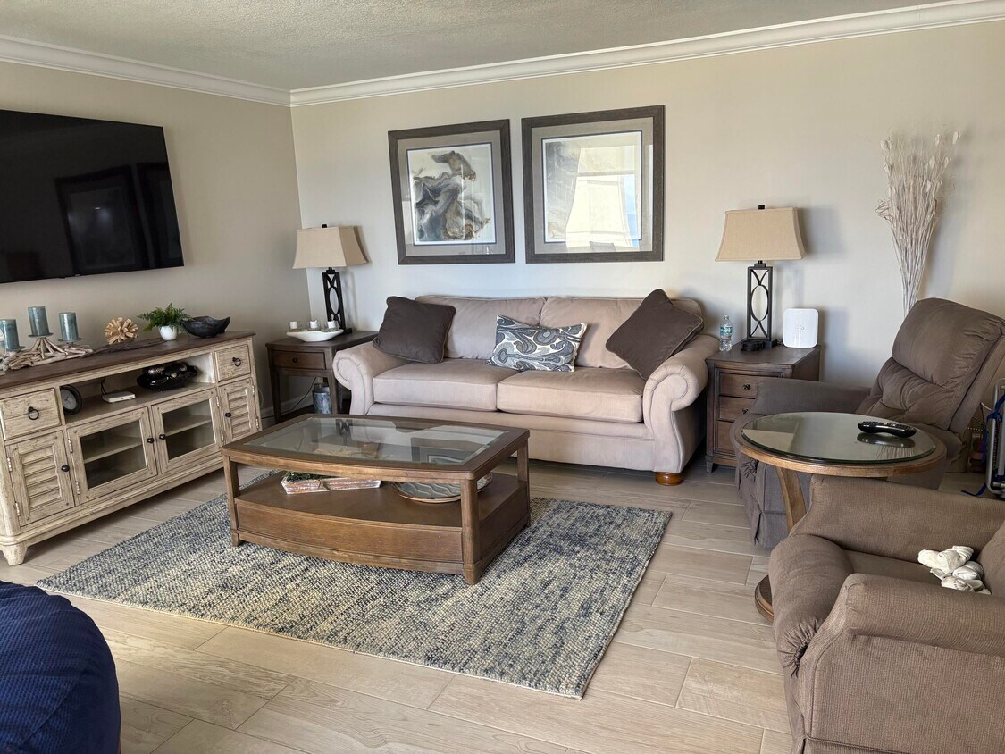 Foto principal - 2800 N Ocean Dr