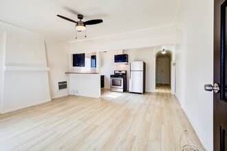 Building Photo - 3659 6th Ave