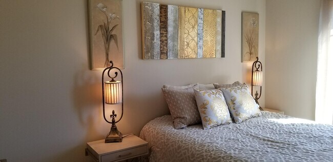 Building Photo - 350 Ford Rd