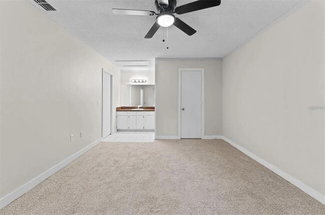 Building Photo - 4418 Highland Ln