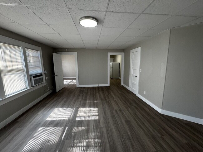 Foto del edificio - Beautiful  Duplex Conveniently Located In Between Downtown Lubbock & Texas Tech Campus!