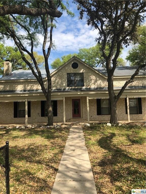 Building Photo - 910 W McCarty Ln