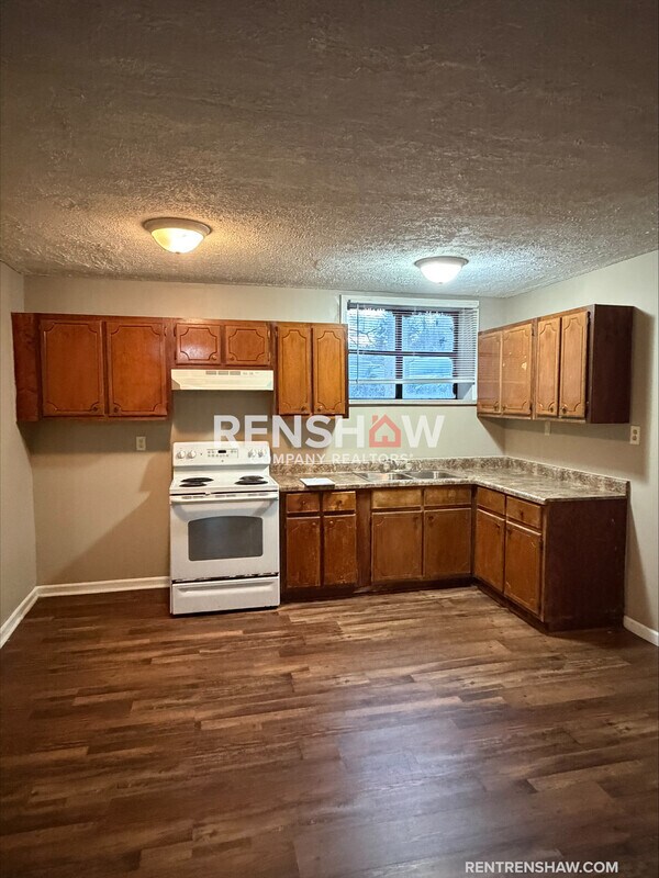 Foto del edificio - 3 Oakridge Dr