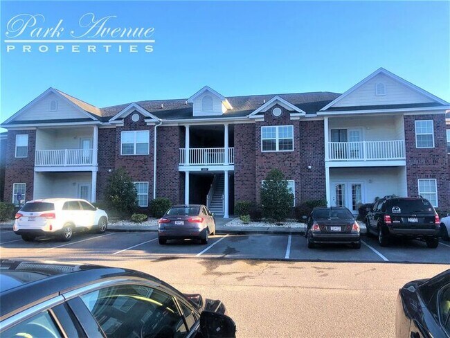 Building Photo - 2029 Silvercrest Dr