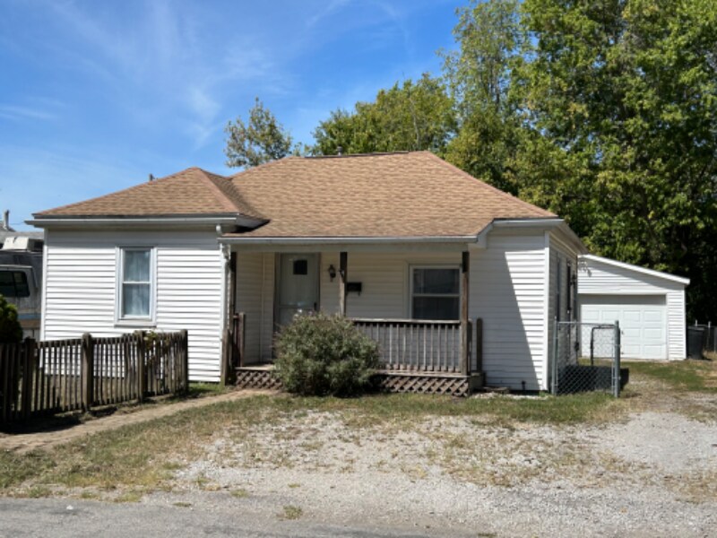 Primary Photo - 524 5th St